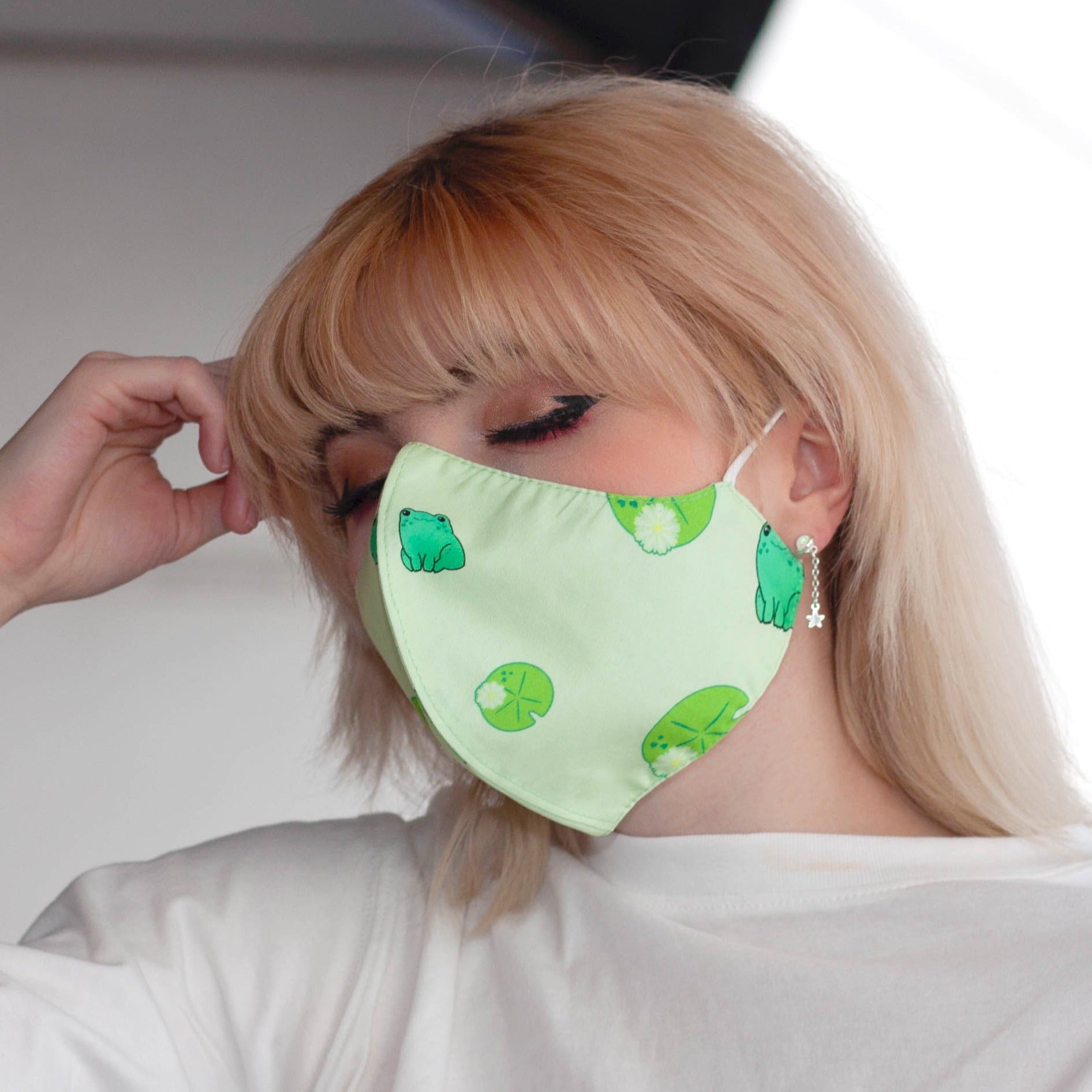 Frog Love Face Mask – Pamsfabricationstation
